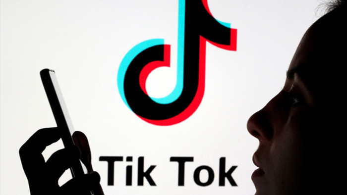  Italy yêu cầu TikTok chặn người dùng nhỏ tuổi sau vụ bé gái 10 tuổi tử vong - Ảnh 1.
