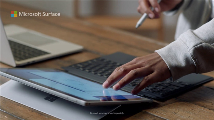 Microsoft tung quảng cáo nói rằng Surface tốt hơn MacBook M1, cư dân mạng lập tức ném gạch - Ảnh 1.