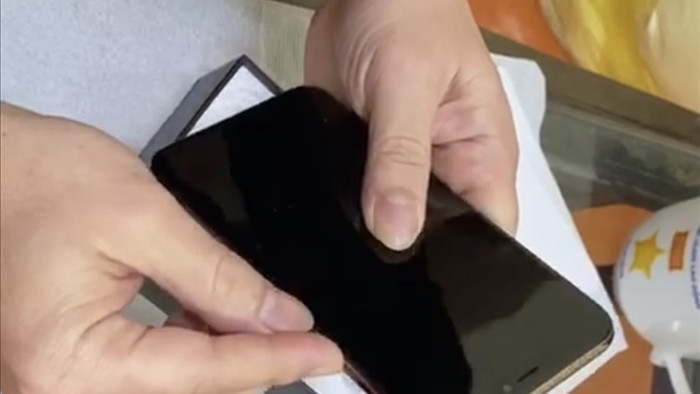 iPhone Xs Max giá 4 triệu: Bóc trần chiêu lừa đảo trên chợ mạng