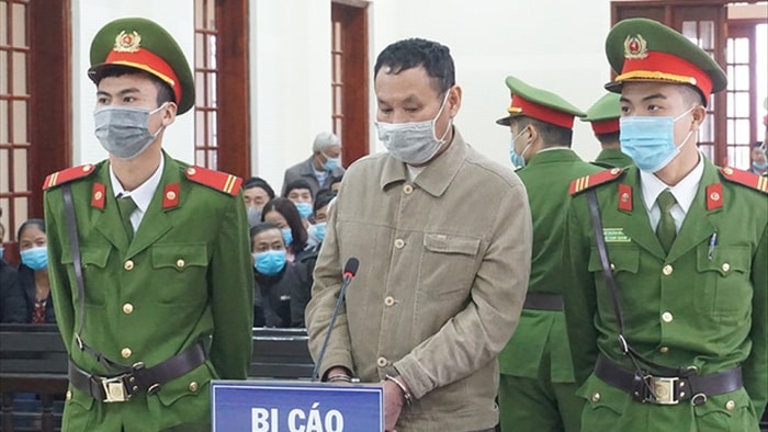 Bị đánh vào chân, dùng cuốc tấn công hàng xóm tử vong - 1 Bị đánh vào chân, dùng cuốc tấn công hàng xóm tử vong - 1