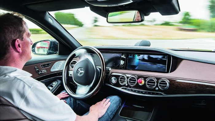 Mercedes-Benz đang tích cực nghiên cứu phát triển xe tự lái