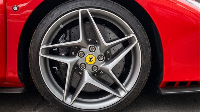 Mục sở thị Ferrari F8 Spider thứ 2 tại Việt Nam, giá gần 30 tỷ đồng - 4
