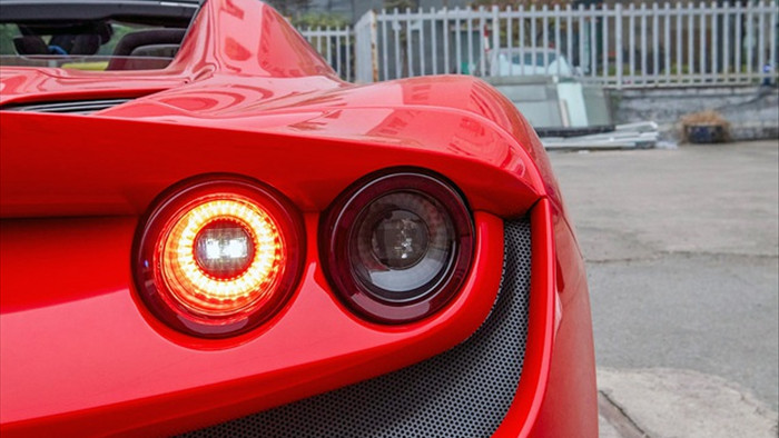 Mục sở thị Ferrari F8 Spider thứ 2 tại Việt Nam, giá gần 30 tỷ đồng - 5