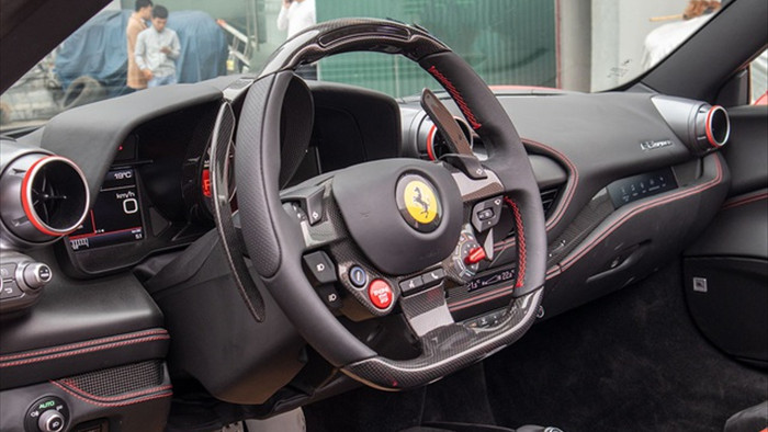 Mục sở thị Ferrari F8 Spider thứ 2 tại Việt Nam, giá gần 30 tỷ đồng - 8