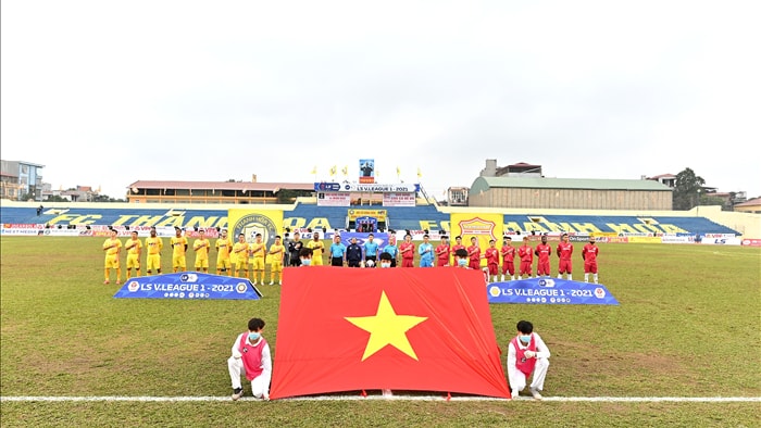 Cấm khán giả, sân Thanh Hóa vẫn tràn ngập tiếng cổ vũ bằng cách không tưởng - 1 Cấm khán giả, sân Thanh Hóa vẫn tràn ngập tiếng cổ vũ bằng cách không tưởng - 1