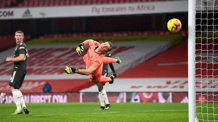Kết quả Ngoại hạng Anh: Hòa Arsenal, Man Utd lỡ cơ hội bám đuổi Man City - 1