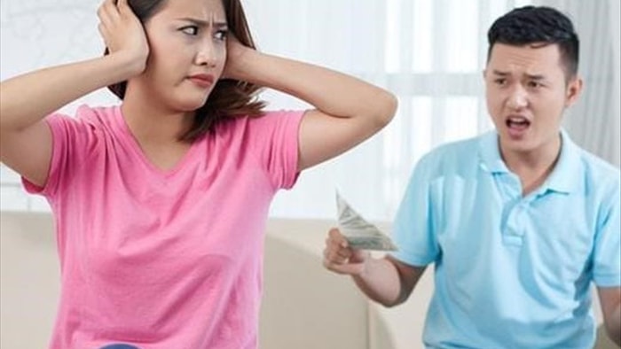 Thưởng Tết của chồng bỗng giảm một nửa, tôi ê chề nhận thêm cay đắng - 1 Thưởng Tết của chồng bỗng giảm một nửa, tôi ê chề nhận thêm cay đắng - 1