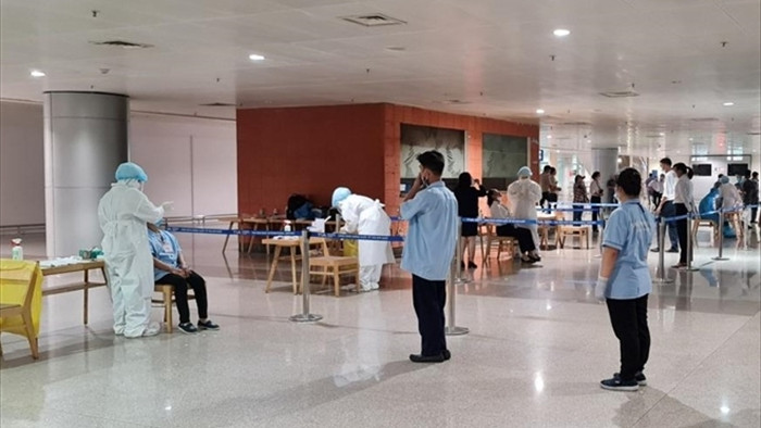 Ca nghi mắc COVID-19 ở sân bay Tân Sơn Nhất có nhiễm biến chủng mới nCoV? - 1