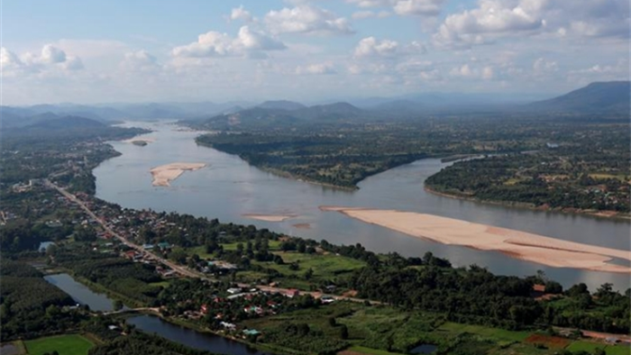 Mực nước sông Mekong giảm xuống mức đáng lo ngại vì đập thủy điện của Trung Quốc - 1