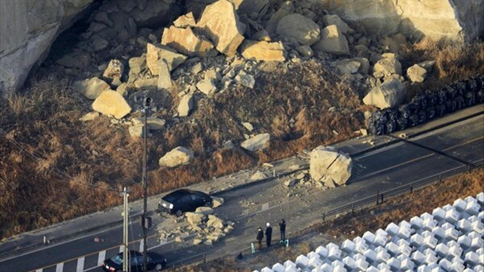 Hình ảnh hậu quả trận động đất ở phía đông Nhật Bản