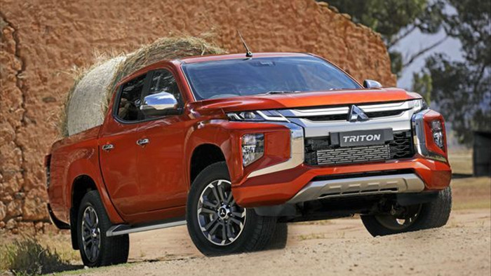 Xe bán tải tháng 1/2021: Ford Ranger vẫn áp đảo, Mitsubishi Triton bứt tốc