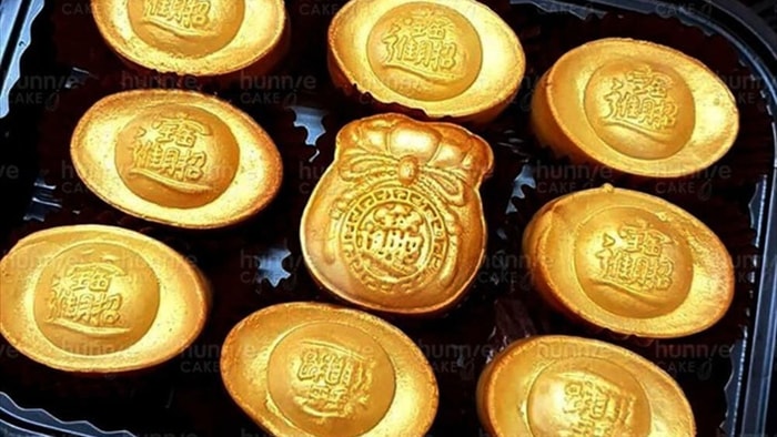 Chưa tới ngày vía Thần Tài, bánh hũ vàng cháy hàng chợ mạng - 3 Chưa tới ngày vía Thần Tài, bánh hũ vàng cháy hàng chợ mạng - 3