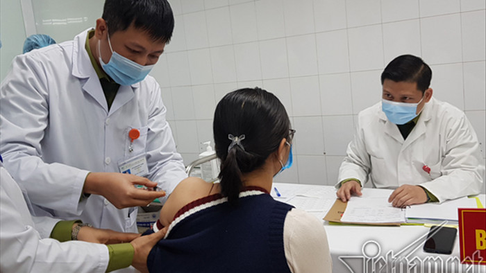 Việt Nam bắt đầu thử nghiệm giai đoạn 2 vắc xin Covid-19