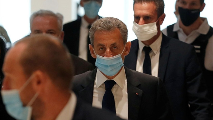  Cựu Tổng thống Pháp Nicolas Sarkozy bị kết án 3 năm tù - 1