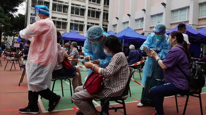 Thêm một ca tử vong tại Hong Kong sau khi tiêm vắc xin Covid-19 Trung Quốc - 1