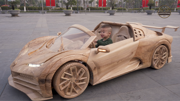 Chiếc Bugatti Centodieci bằng gỗ của anh thợ Việt gây sửng sốt trên báo Tây - 1