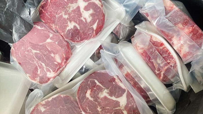 Dân buôn trần tình lí do bò Úc nhập rẻ hơn cả thịt lợn bán ngoài chợ  - 1