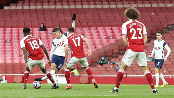 Kết quả Ngoại Hạng Anh: Arsenal ngược dòng đánh bại Tottenham - 1