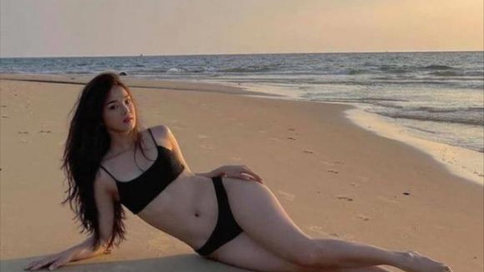 Hoàng Yến Chibi diện bikini nóng bỏng, ngày càng lột xác - 3