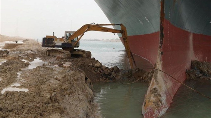 Chủ tàu gây tắc nghẽn kênh đào Suez có thể phải đền hàng triệu USD - 1