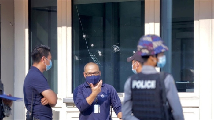 Cơ sở thuộc Đại sứ quán Mỹ ở Myanmar bị nã đạn - 1