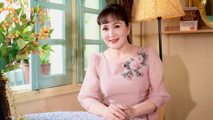 Lã Thanh Huyền quyến rũ, gợi cảm tuổi 36