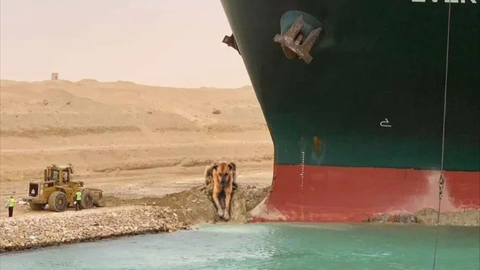Dân mạng hiến kế giải cứu kênh Suez bằng loạt ảnh chế hài hước - 9