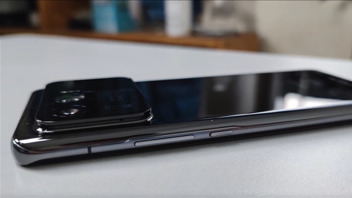 Cận cảnh cụm camera sau của Xiaomi Mi 11 Ultra: Không chỉ lồi mà là siêu lồi - Ảnh 3. Cận cảnh cụm camera sau của Xiaomi Mi 11 Ultra: Không chỉ lồi mà là siêu lồi - Ảnh 3.
