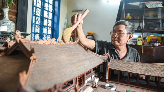Đình làng từ gỗ gụ nhỏ nhất Việt Nam, giá nào cũng không bán - 12