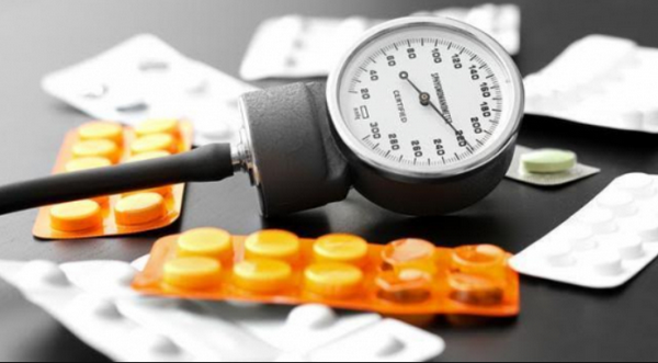 5 nhóm thuốc gây bất lợi cho người tăng huyết áp  - Ảnh 1.