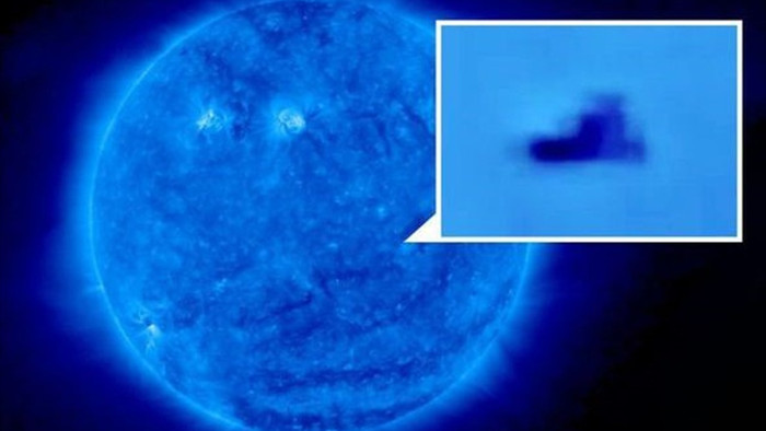 Tam giác đen vô tình được phát hiện gần Mặt trời - 1