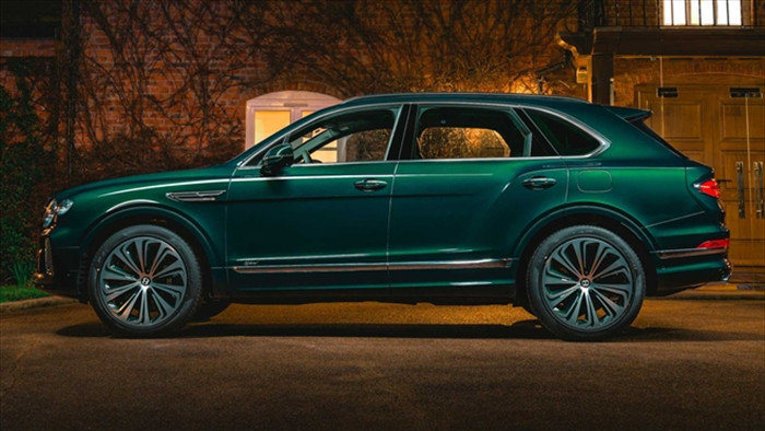 Ngắm SUV siêu sang Bentley Bentayga xanh ngọc lục bảo độc nhất vô nhị - 2