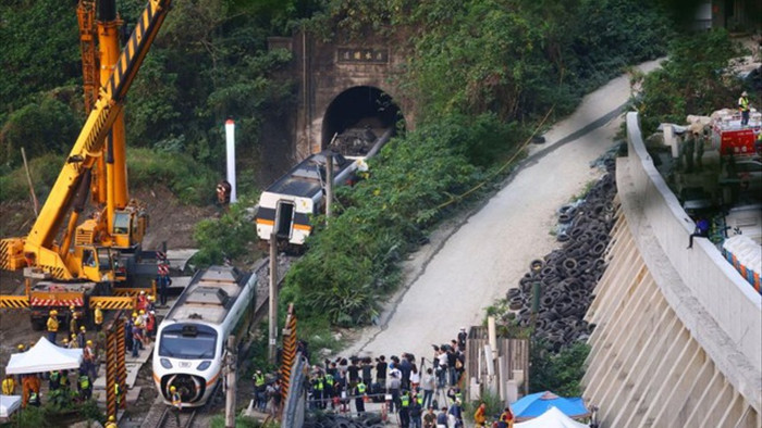 Một phút định mệnh trước thảm họa đường sắt Đài Loan làm 50 người chết - 1