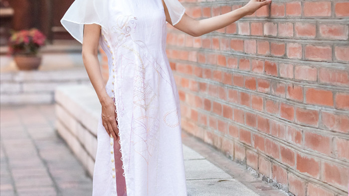 NSND Thu Hà 'lá ngọc cành vàng' xinh đẹp khi làm mẫu áo dài