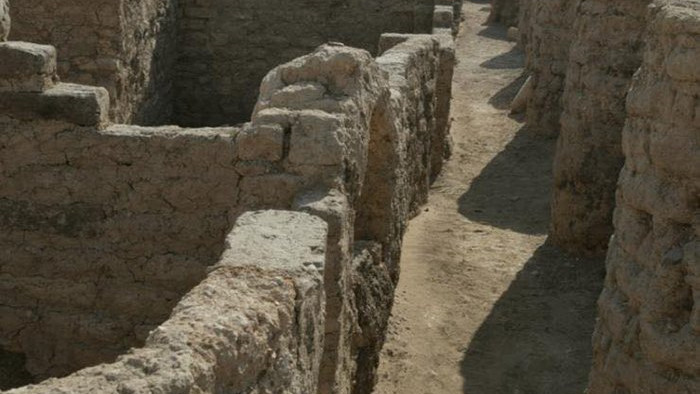 Phát hiện thành phố vàng thất lạc 3000 năm tuổi của Ai Cập cổ đại bị chôn vùi dưới cát - Ảnh 1.