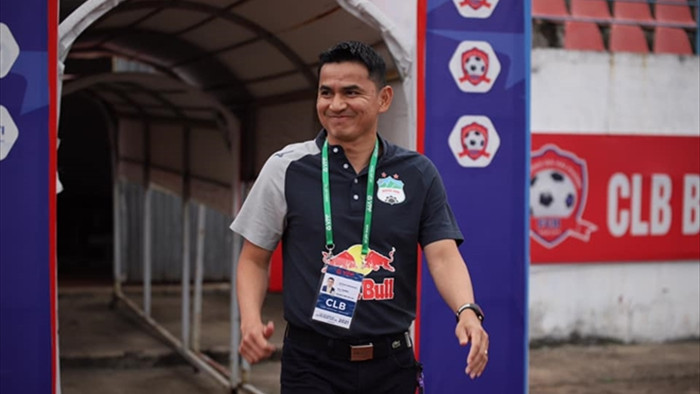 HLV Kiatisak: 'HAGL thắng may mắn Nam Định'  - 1