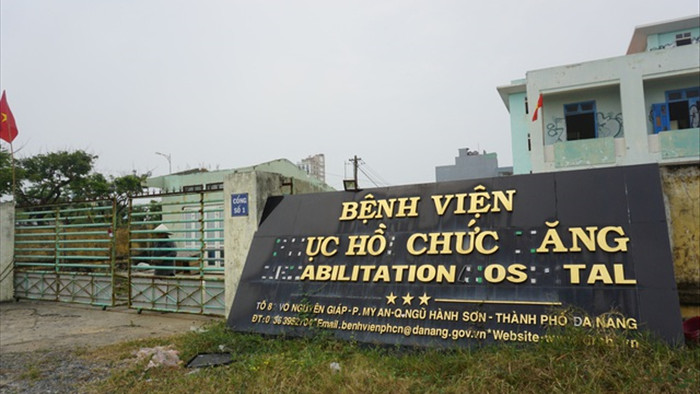Cận cảnh bệnh viện bỏ hoang giữa khu đất vàng ven biển Đà Nẵng - 1