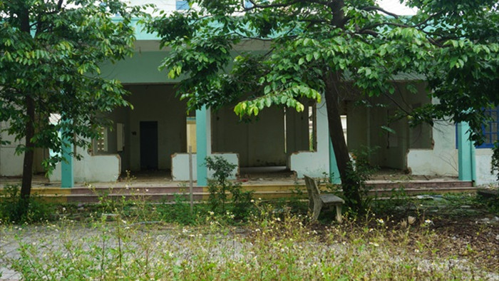 Cận cảnh bệnh viện bỏ hoang giữa khu đất vàng ven biển Đà Nẵng - 12