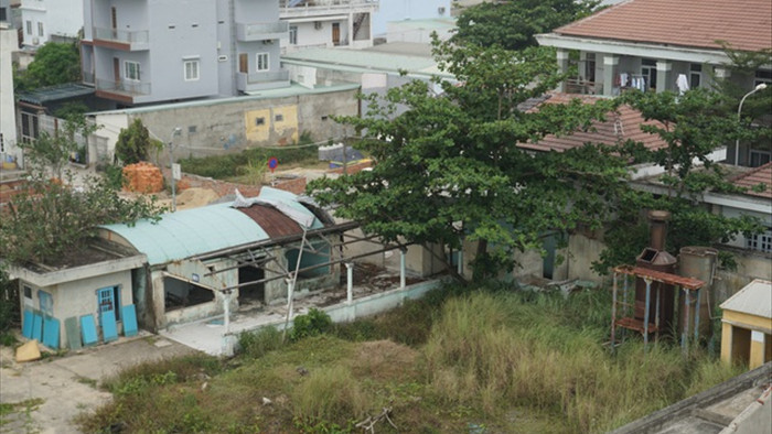 Cận cảnh bệnh viện bỏ hoang giữa khu đất vàng ven biển Đà Nẵng - 7