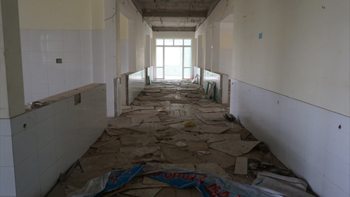 Cận cảnh bệnh viện bỏ hoang giữa khu đất vàng ven biển Đà Nẵng - 10