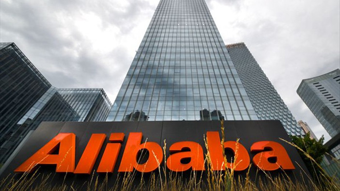 Phản ứng không thể ngờ của Alibaba sau án phạt 2,8 tỷ USD - 1