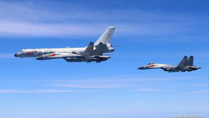 Trung Quốc điều hàng chục máy bay tập trận ném bom sau cảnh báo về Đài Loan - 1