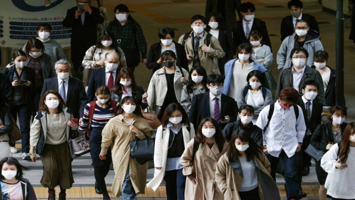 Nhật Bản xem xét ban bố tình trạng khẩn cấp trở lại - 1