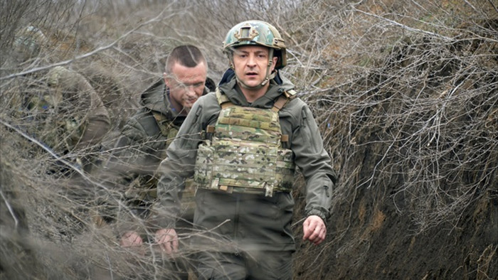 Tổng thống Ukraine mời Tổng thống Putin đàm phán ở vùng chiến sự - 1