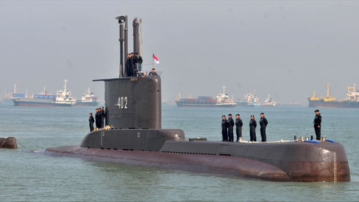 Vết dầu loang từ tàu ngầm Indonesia mất tích: Tín hiệu từ thủy thủ đoàn? - 2