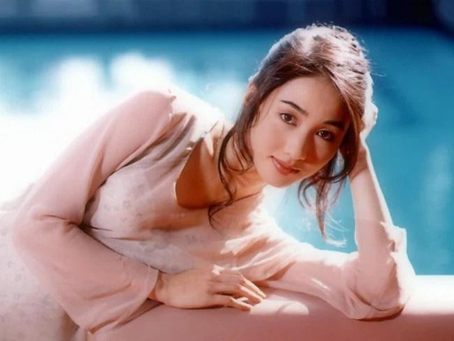 Angelababy bị đào mộ ảnh quá khứ khác xa hiện tại, nhan sắc thua kém dàn mỹ nhân Cbiz-2