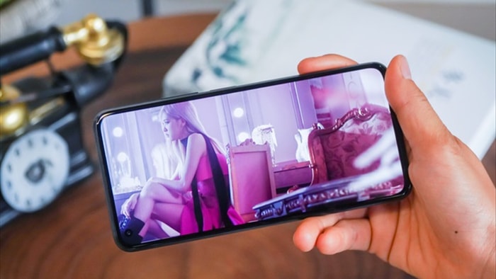 Đánh giá Xiaomi Mi 11 Lite: thiết kế mỏng nhẹ, hiệu năng đủ dùng - 5 Đánh giá Xiaomi Mi 11 Lite: thiết kế mỏng nhẹ, hiệu năng đủ dùng - 5