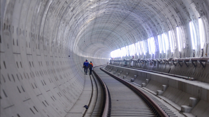 Ngắm tuyến metro đầu tiên của TPHCM sau gần 10 năm chờ đợi - 11