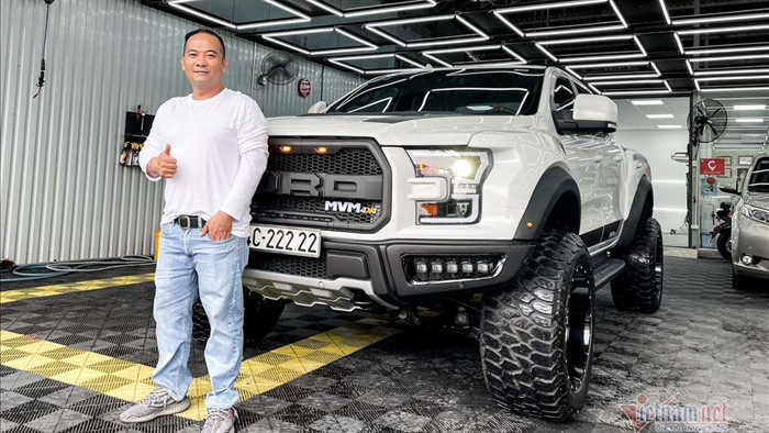 Ford Ranger biển ngũ quý 2 bán về Sài Gòn được lên đời gói độ nửa tỷ đồng