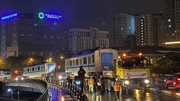 Hai đoàn tàu metro Bến Thành - Suối Tiên sắp cập cảng TP.HCM